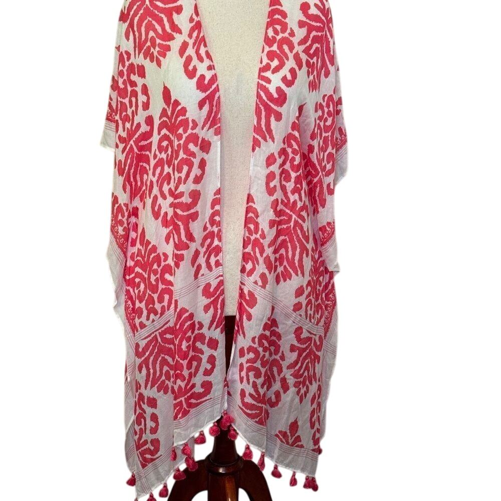 Nordstrom ruana cover up coral & white with fringe open front  One size fits all